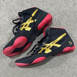 ASICS Black and Gold Wrestling Footwear shoes
